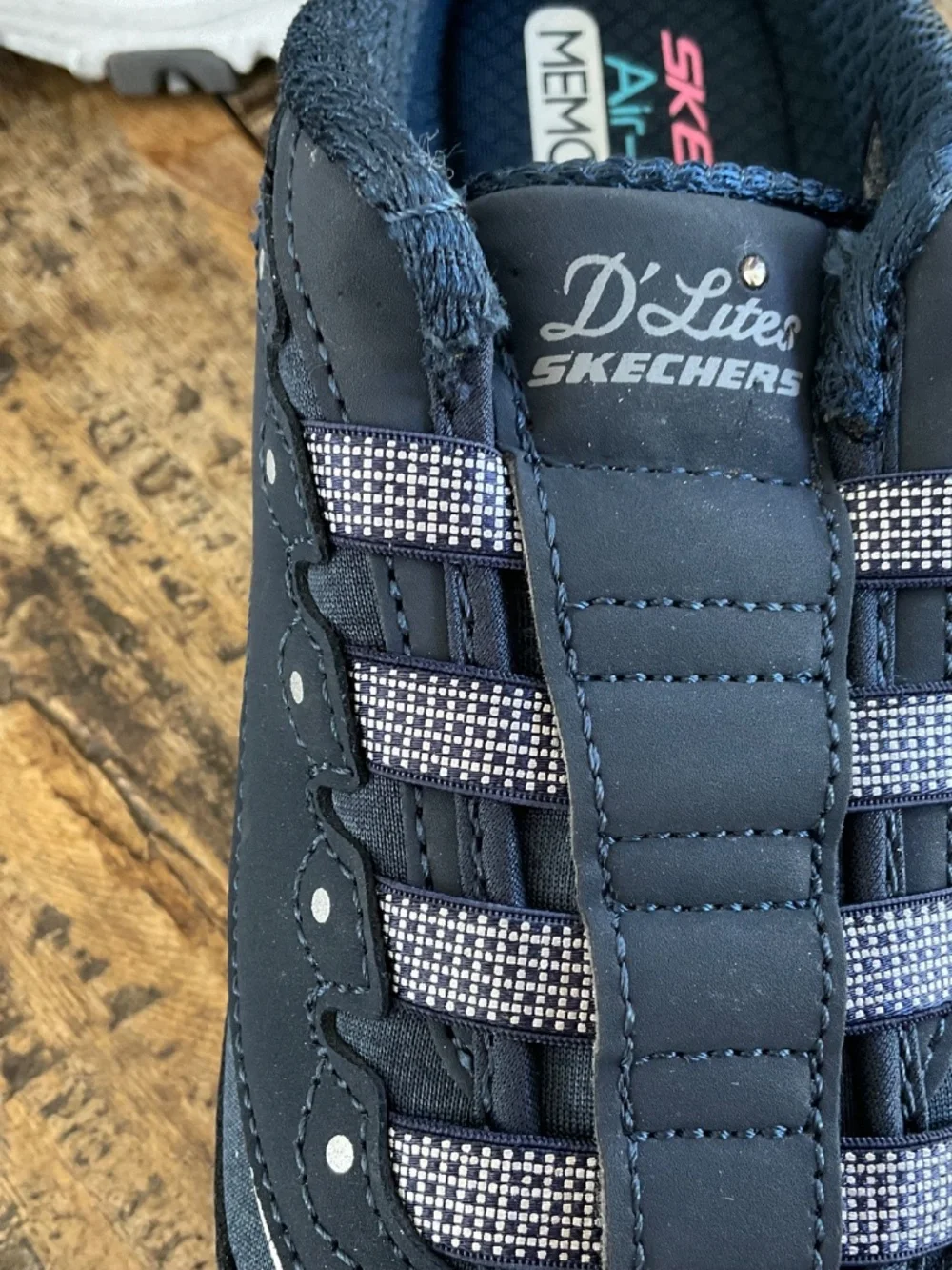 D Lite Skechers,blue 6.5